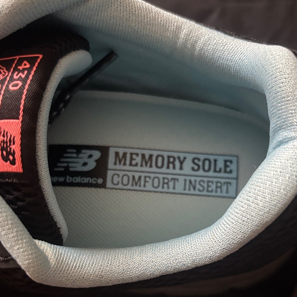 New Balance Women’s Black and Coral Sneakers - Picture 2 of 10